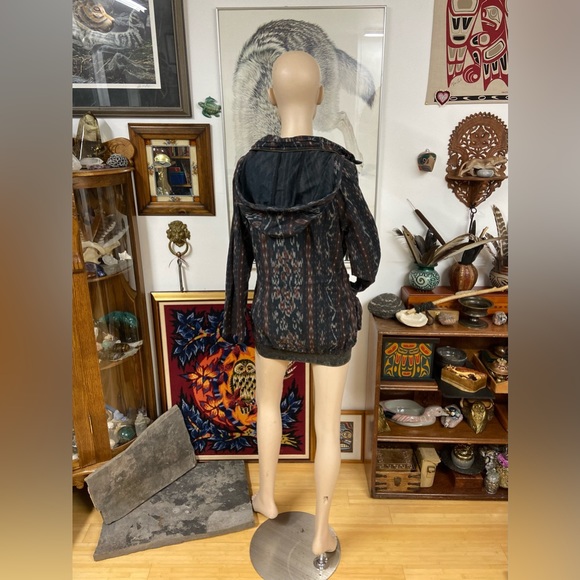 Hooded Cotton Canvas Jacket with Tribal Weave Printed Pattern - Picture 4 of 15